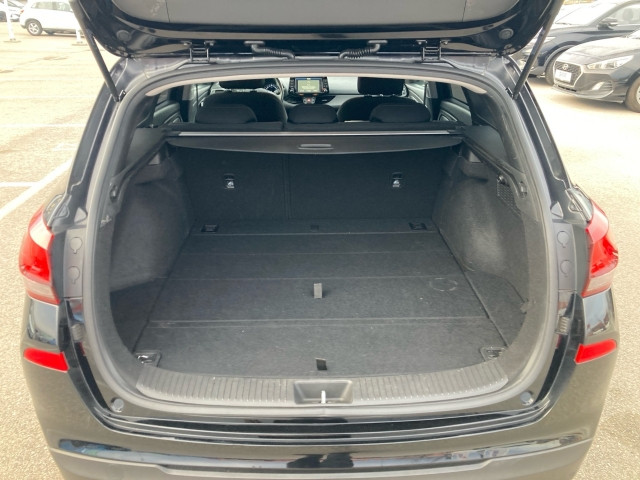 Bild 9: Hyundai i30 CW 1,6 CRDi Leve