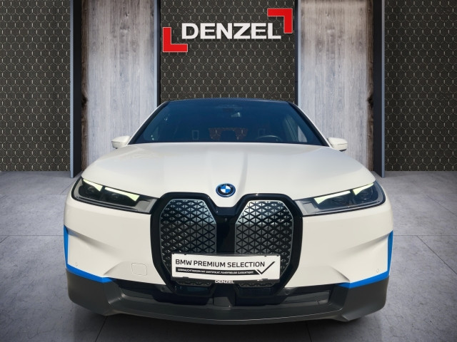 Bild 12: BMW PKW i-Serie iX xDrive50 105kWh