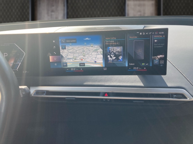 Bild 7: BMW PKW i-Serie iX xDrive50 105kWh