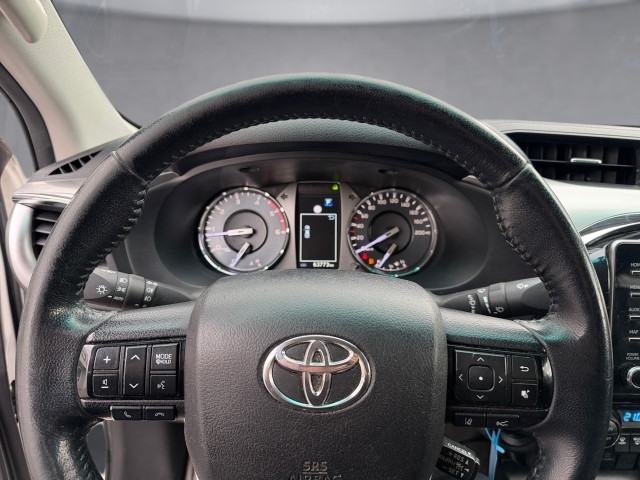 Bild 1: Toyota Hilux DK Active 2,4D