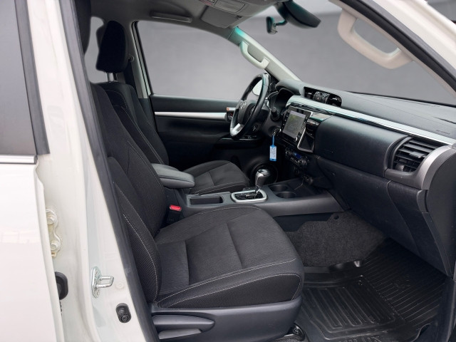 Bild 2: Toyota Hilux DK Active 2,4D