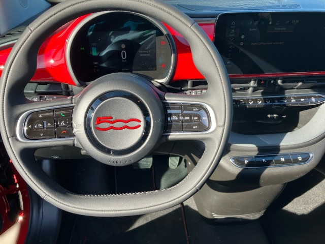 Bild 6: Fiat 500e HB 87kW-42kWh RED