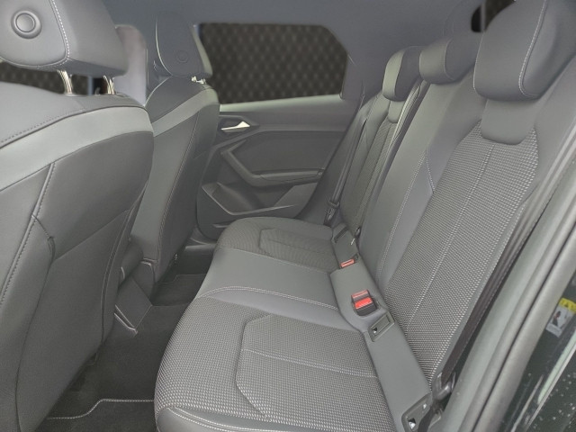 Bild 12: Audi A1 SB 30 TFSI S-tron