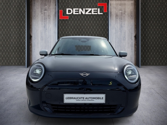 Bild 12: Mini Cooper SE J01 HC0