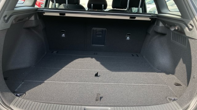 Bild 7: Hyundai i30 Kombi - PD GO Plus 1.0 TGDI