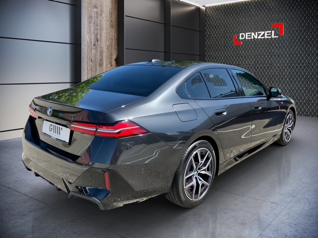 Bild 2: BMW 520d xDrive Limousine G60 B47