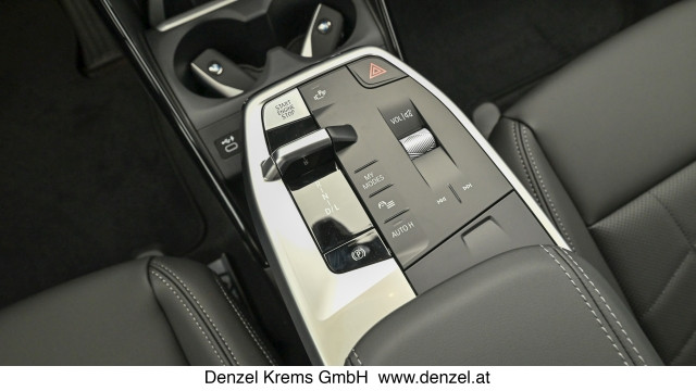 Bild 12: BMW 218d Active Tour B47