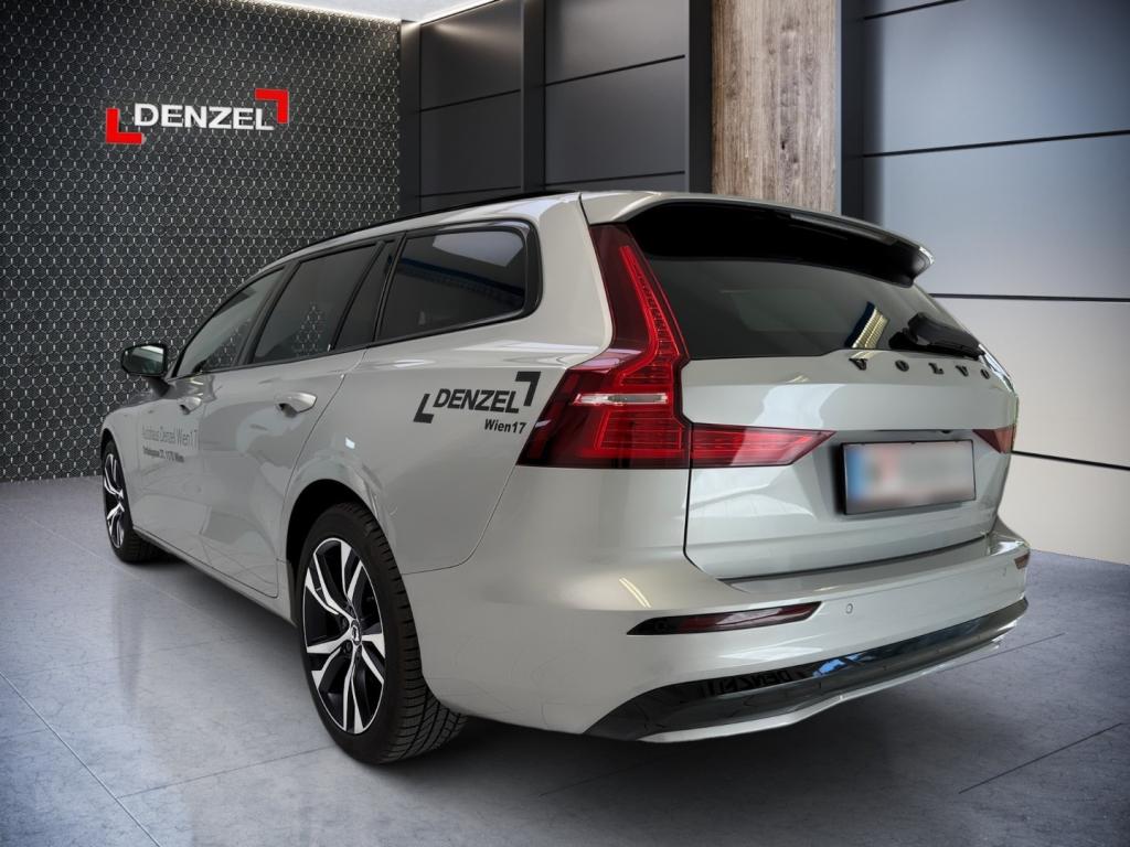 Bild 3: VOLVO PKW V60 B4 Plus Dark Silber