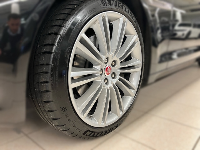 Bild 4: Jaguar XJ 3,0 Diesel Portfo