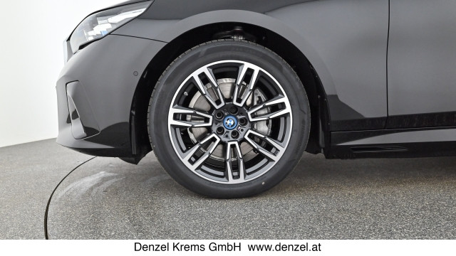 Bild 14: BMW i5 xDrive40 Limousine G60 XE2