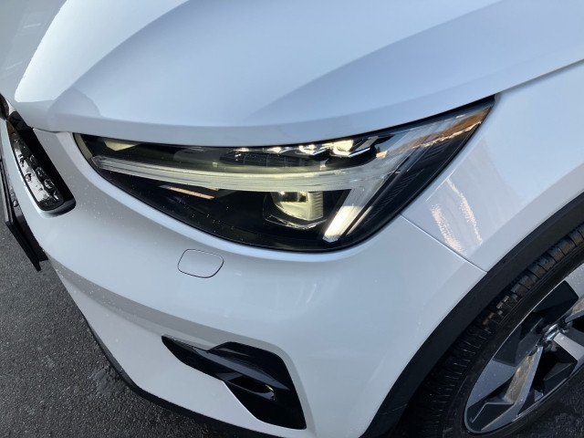 Bild 11: VOLVO PKW XC40 Plus, B3 Mild Hybrid, Benzin, Dark