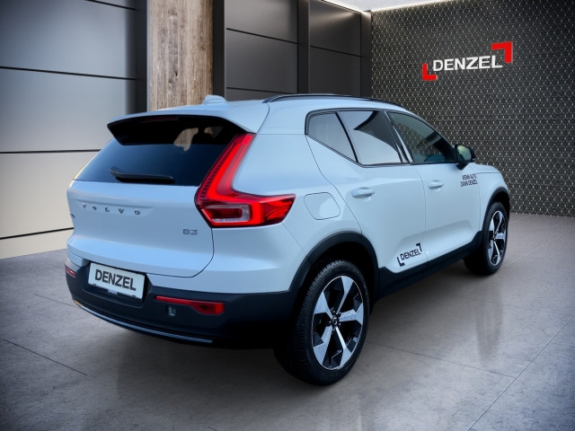 Bild 3: VOLVO PKW XC40 Plus, B3 Mild Hybrid, Benzin, Dark