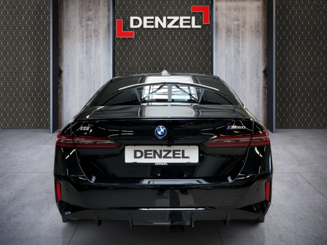 Bild 9: BMW i5 M60 xDrive Limousine G60