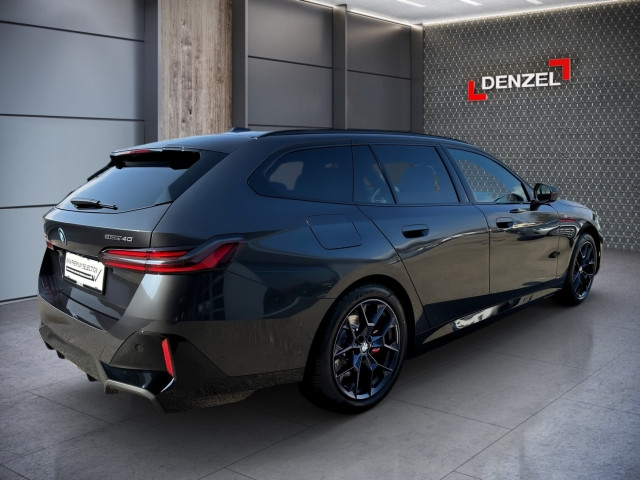 Bild 3: BMW i5 eDrive40 Touring G61