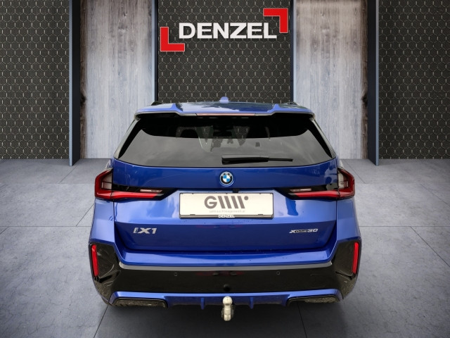 Bild 10: BMW iX1 xDrive30 U11