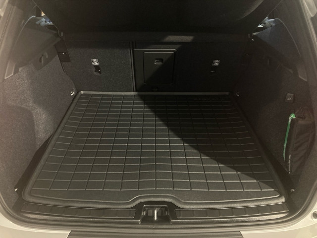 Bild 8: VOLVO PKW XC40 Plus, B3 Mild Hybrid, Benzin, Dark