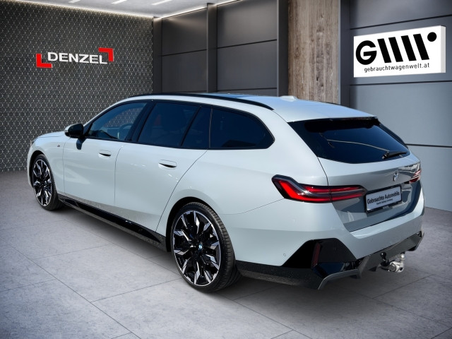 Bild 2: BMW 520d xDrive Touring G61 B47