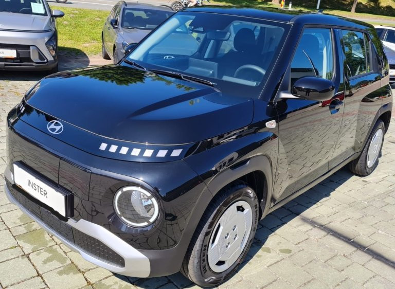 Bild 0: Hyundai INSTER Smart Line 42kWh