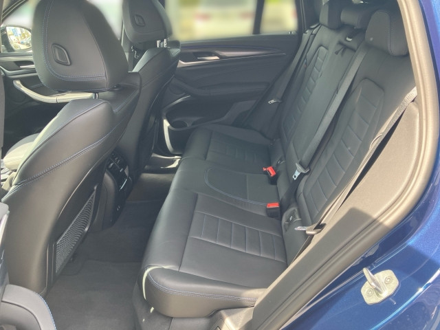 Bild 8: BMW X4 xDrive 20d 48 V A