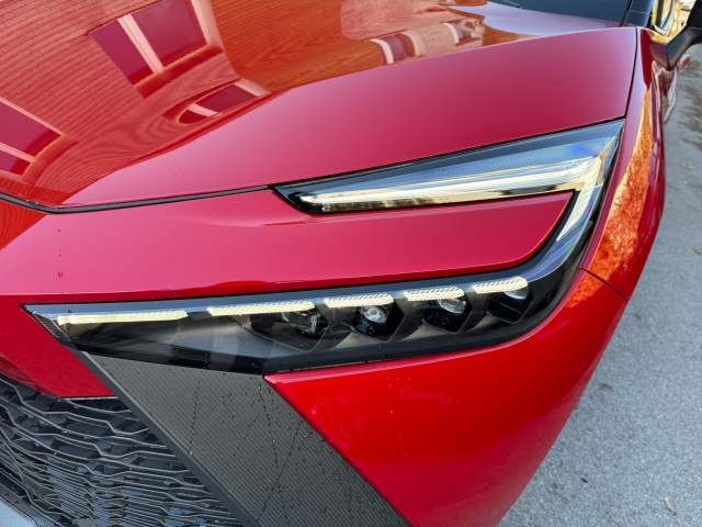 Bild 11: Toyota C-HR - 2,0 l Plugin 4x2  Active Drive CV