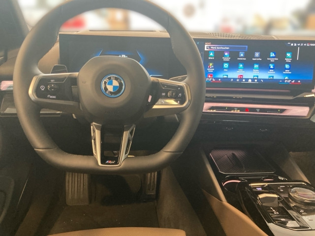Bild 8: BMW i5 eDrive40 Limousine G60 HA0