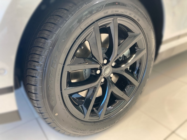 Bild 3: Land Rover Range Rover Velar P400e Dynamic SE