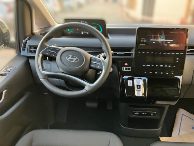 Bild 6: Hyundai STARIA Van HEV Kastenwagen 1.6 T-GDi HEV