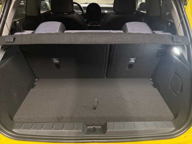 Bild 9: Mini Cooper E J01 HC0