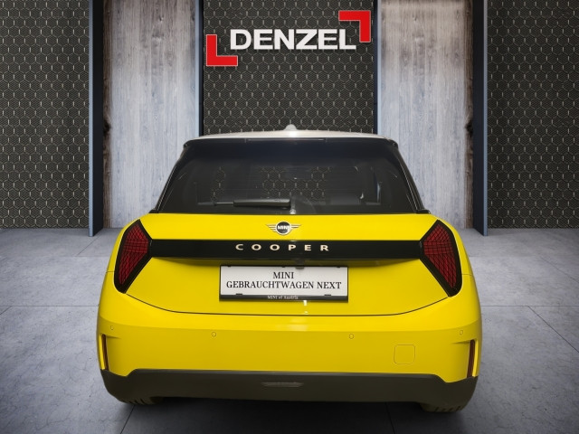 Bild 10: Mini Cooper E J01 HC0