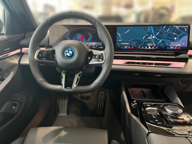 Bild 10: BMW i5 eDrive40 Touring G61