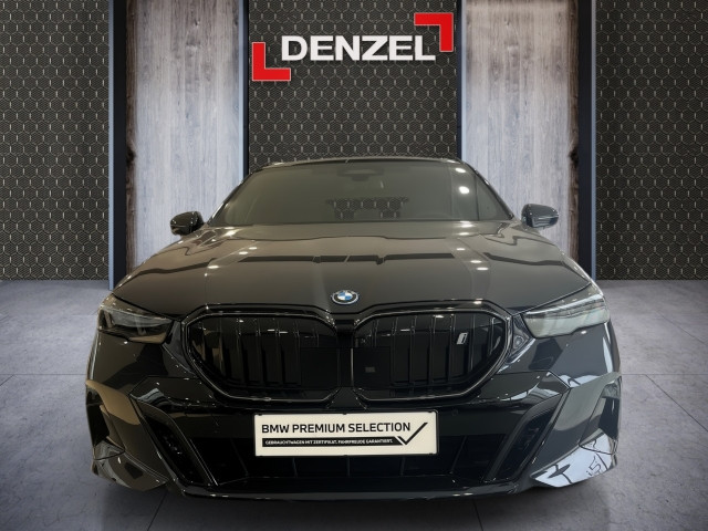 Bild 2: BMW i5 eDrive40 Touring G61