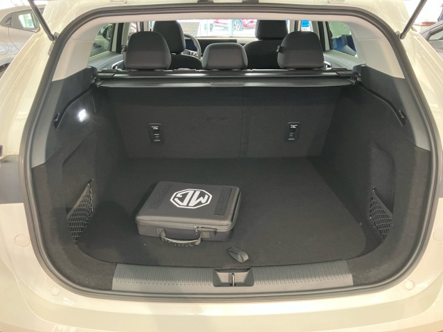 Bild 8: MG HS PHEV+ Comfort Stoff Schwarz