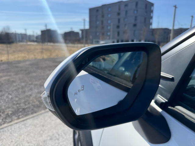 Bild 13: Toyota Yaris Cross 130 PS 4WD Active Drive + Safety Paket