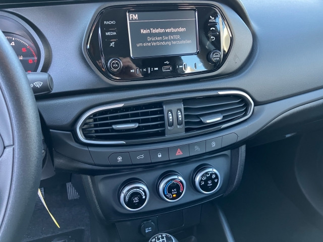 Bild 7: Fiat Tipo Limousine Diesel 130