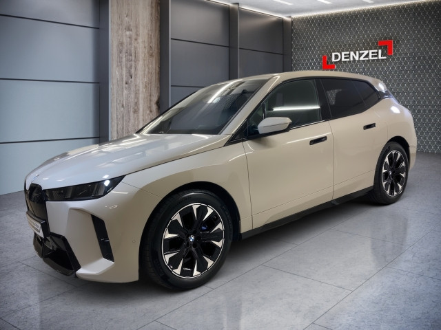 Bild 0: BMW PKW i-Serie iX xDrive45