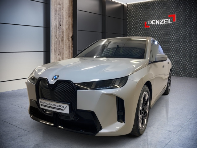 Bild 1: BMW PKW i-Serie iX xDrive45