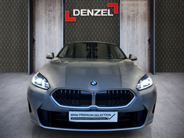 Bild 12: BMW BMW 120 5-Türer B38