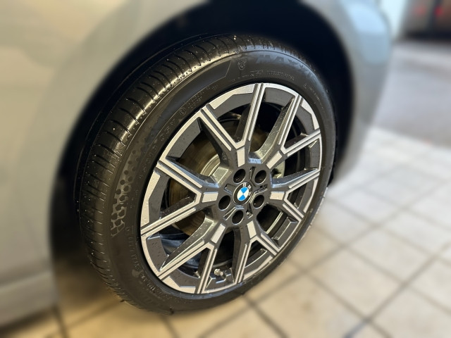 Bild 4: BMW BMW 120 5-Türer B38