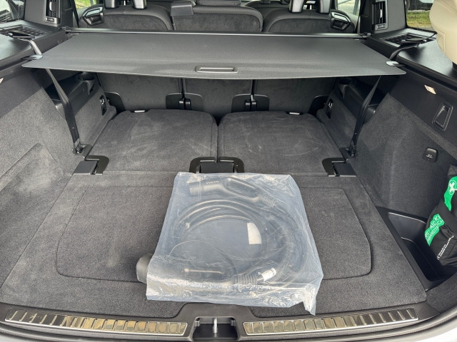 Bild 9: VOLVO PKW XC90 Plus, T8 Plug-in Hybrid, Elektrisch/Benzin, Dark, 7 Sit