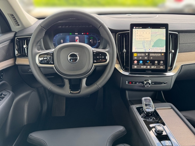 Bild 6: VOLVO PKW XC90 Plus, T8 Plug-in Hybrid, Elektrisch/Benzin, Dark, 7 Sit