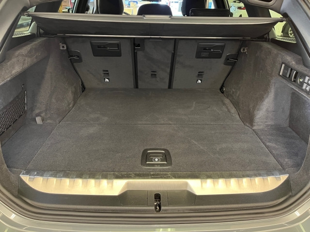 Bild 9: BMW 330e xDrive Touring G51