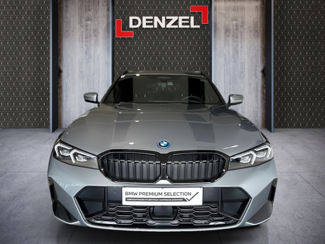 Bild 2: BMW 330e xDrive Touring G51