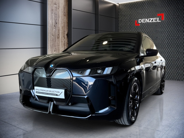 Bild 1: BMW PKW i-Serie iX xDrive45