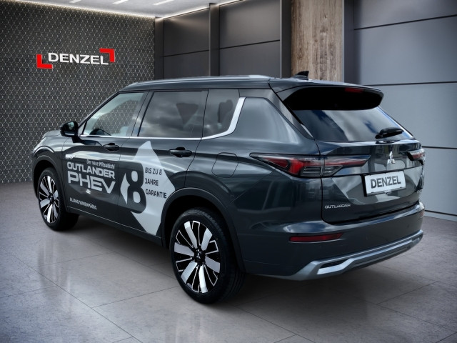 Bild 2: Mitsubishi Outlander PHEV 2,4 4WD Diamond 2-tone Leder