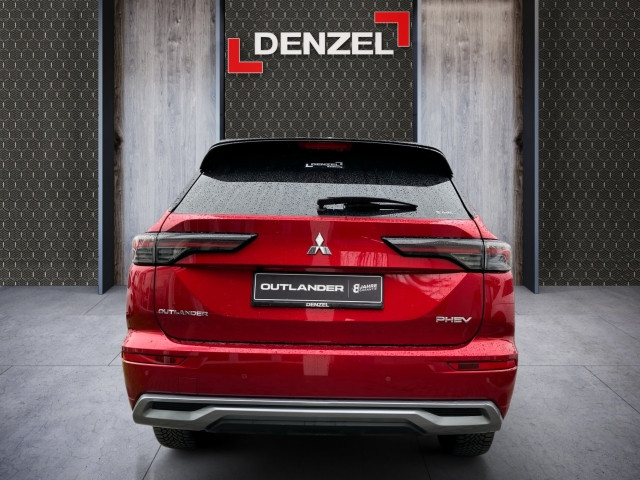 Bild 10: Mitsubishi Outlander PHEV 2,4 4WD Diamond 2-tone Leder