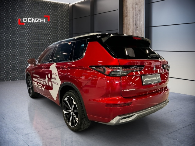 Bild 1: Mitsubishi Outlander PHEV 2,4 4WD Diamond 2-tone Leder