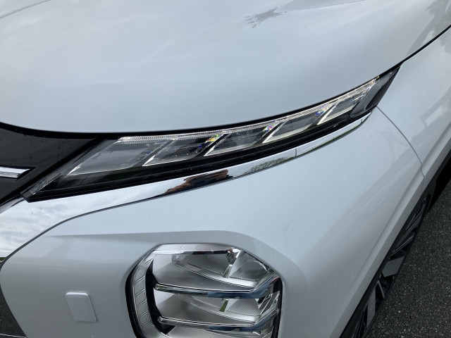 Bild 11: Mitsubishi Outlander PHEV 2,4 4WD Diamond 2-tone Leder