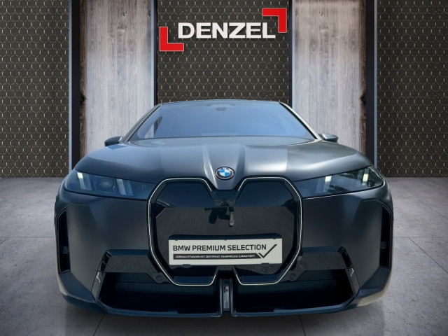 Bild 12: BMW PKW i-Serie iX xDrive45