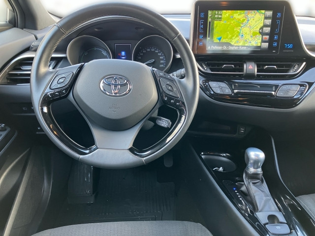 Bild 10: Toyota C-HR 1,8 Hybrid 2WD