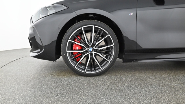 Bild 14: BMW 120d xDrive 5-Türer F40